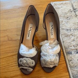 Nina Women's Chic Gray Peep-Toe Heels